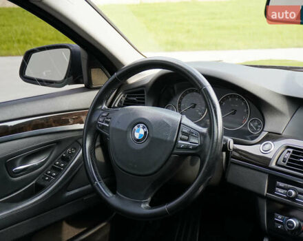 Черный БМВ 5 Серия, объемом двигателя 3 л и пробегом 215 тыс. км за 15850 $, фото 54 на Automoto.ua