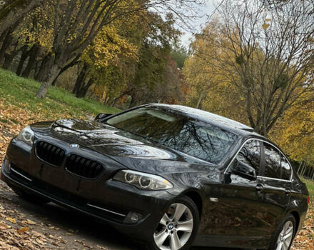 Чорний БМВ 5 Серія, об'ємом двигуна 3 л та пробігом 276 тис. км за 10999 $, фото 10 на Automoto.ua