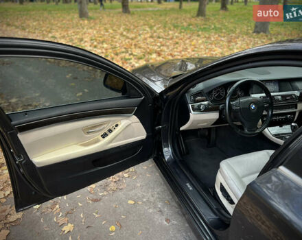 Чорний БМВ 5 Серія, об'ємом двигуна 3 л та пробігом 276 тис. км за 10999 $, фото 41 на Automoto.ua