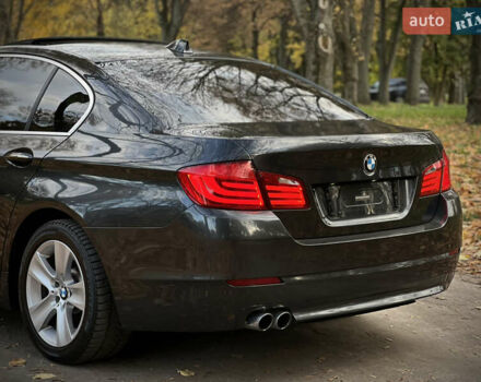 Чорний БМВ 5 Серія, об'ємом двигуна 3 л та пробігом 276 тис. км за 10999 $, фото 5 на Automoto.ua