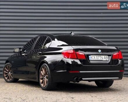 Черный БМВ 5 Серия, объемом двигателя 2 л и пробегом 137 тыс. км за 14600 $, фото 4 на Automoto.ua