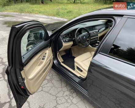 Чорний БМВ 5 Серія, об'ємом двигуна 3 л та пробігом 205 тис. км за 20300 $, фото 14 на Automoto.ua