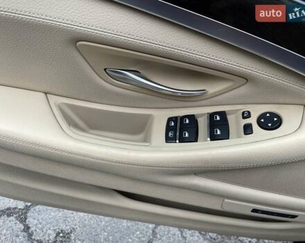 Чорний БМВ 5 Серія, об'ємом двигуна 3 л та пробігом 205 тис. км за 20300 $, фото 16 на Automoto.ua