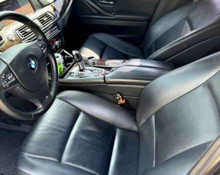 Черный БМВ 5 Серия, объемом двигателя 3 л и пробегом 281 тыс. км за 15000 $, фото 3 на Automoto.ua