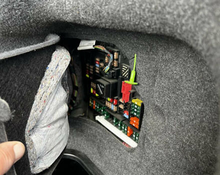 Черный БМВ 5 Серия, объемом двигателя 2 л и пробегом 374 тыс. км за 14800 $, фото 11 на Automoto.ua