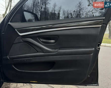 Черный БМВ 5 Серия, объемом двигателя 3 л и пробегом 215 тыс. км за 13400 $, фото 19 на Automoto.ua