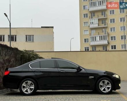 Чорний БМВ 5 Серія, об'ємом двигуна 2 л та пробігом 298 тис. км за 11800 $, фото 1 на Automoto.ua