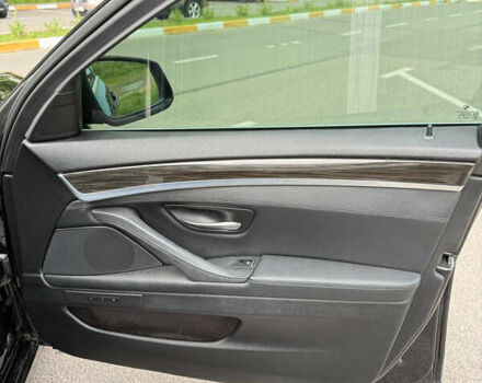 Чорний БМВ 5 Серія, об'ємом двигуна 2 л та пробігом 210 тис. км за 13900 $, фото 12 на Automoto.ua