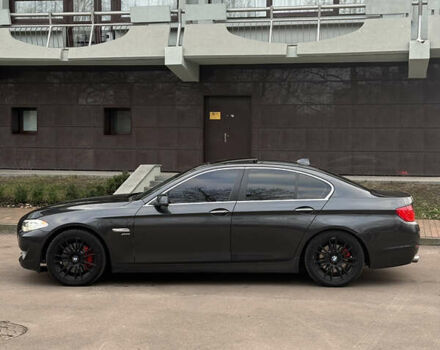 Чорний БМВ 5 Серія, об'ємом двигуна 3 л та пробігом 210 тис. км за 14600 $, фото 6 на Automoto.ua