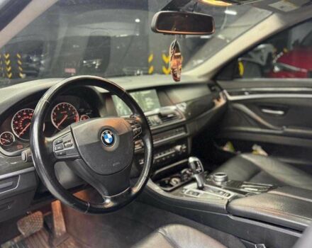 Чорний БМВ 5 Серія, об'ємом двигуна 3 л та пробігом 229 тис. км за 12800 $, фото 7 на Automoto.ua