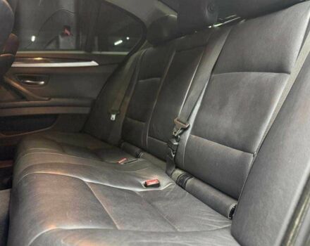 Чорний БМВ 5 Серія, об'ємом двигуна 3 л та пробігом 229 тис. км за 12800 $, фото 15 на Automoto.ua