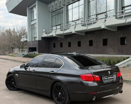 Чорний БМВ 5 Серія, об'ємом двигуна 3 л та пробігом 210 тис. км за 14600 $, фото 3 на Automoto.ua