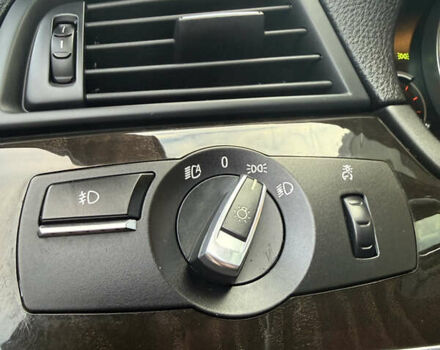 Чорний БМВ 5 Серія, об'ємом двигуна 3 л та пробігом 210 тис. км за 14600 $, фото 24 на Automoto.ua