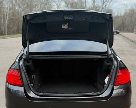 Чорний БМВ 5 Серія, об'ємом двигуна 3 л та пробігом 210 тис. км за 14600 $, фото 8 на Automoto.ua