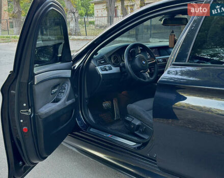 Чорний БМВ 5 Серія, об'ємом двигуна 3 л та пробігом 281 тис. км за 18400 $, фото 15 на Automoto.ua