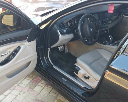 Чорний БМВ 5 Серія, об'ємом двигуна 2 л та пробігом 350 тис. км за 11800 $, фото 6 на Automoto.ua