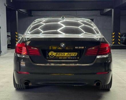 Чорний БМВ 5 Серія, об'ємом двигуна 3 л та пробігом 229 тис. км за 12800 $, фото 4 на Automoto.ua