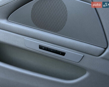 Черный БМВ 5 Серия, объемом двигателя 2.98 л и пробегом 168 тыс. км за 15555 $, фото 27 на Automoto.ua