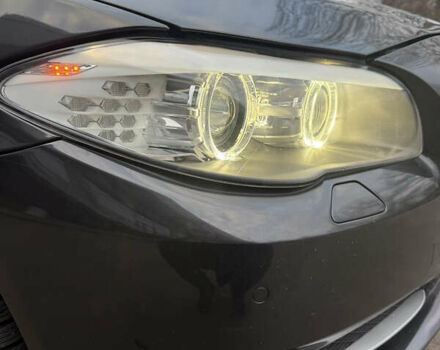 Чорний БМВ 5 Серія, об'ємом двигуна 3 л та пробігом 210 тис. км за 14600 $, фото 33 на Automoto.ua