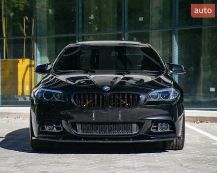 Чорний БМВ 5 Серія, об'ємом двигуна 2 л та пробігом 233 тис. км за 15200 $, фото 9 на Automoto.ua
