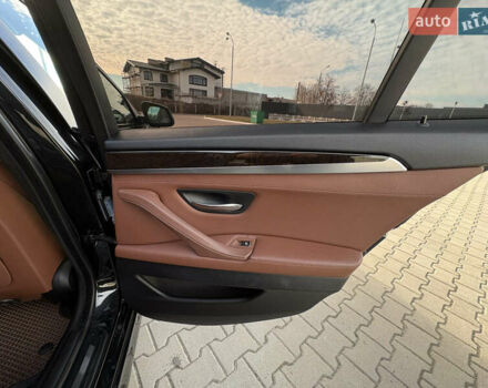 Чорний БМВ 5 Серія, об'ємом двигуна 2 л та пробігом 211 тис. км за 16500 $, фото 34 на Automoto.ua