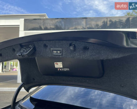 Чорний БМВ 5 Серія, об'ємом двигуна 2 л та пробігом 180 тис. км за 13500 $, фото 13 на Automoto.ua