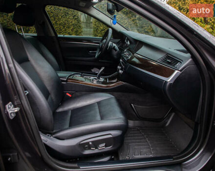 Чорний БМВ 5 Серія, об'ємом двигуна 3 л та пробігом 233 тис. км за 19600 $, фото 29 на Automoto.ua