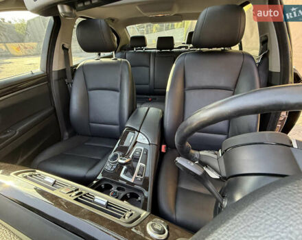 Черный БМВ 5 Серия, объемом двигателя 2.99 л и пробегом 214 тыс. км за 24000 $, фото 4 на Automoto.ua