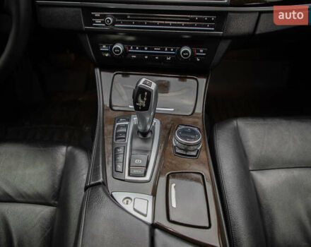 Чорний БМВ 5 Серія, об'ємом двигуна 3 л та пробігом 233 тис. км за 19600 $, фото 56 на Automoto.ua