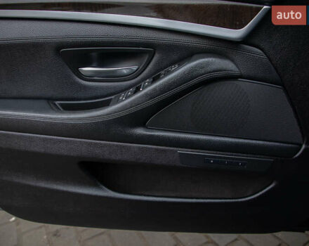 Чорний БМВ 5 Серія, об'ємом двигуна 3 л та пробігом 233 тис. км за 19600 $, фото 52 на Automoto.ua