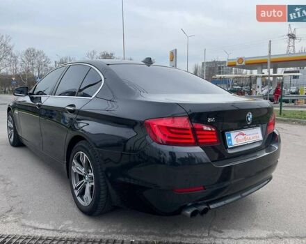 Чорний БМВ 5 Серія, об'ємом двигуна 2 л та пробігом 240 тис. км за 12799 $, фото 6 на Automoto.ua