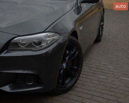 Чорний БМВ 5 Серія, об'ємом двигуна 3 л та пробігом 233 тис. км за 19600 $, фото 13 на Automoto.ua