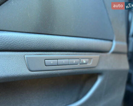 БМВ 5 Серия 2013 в Днепре (Днепропетровске) на Automoto.ua Черный БМВ 5 Серия, объемом двигателя 4.4 л и пробегом 115 тыс. км за 17999 $, фото 11 на Automoto.ua