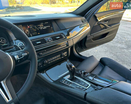 БМВ 5 Серия 2013 в Днепре (Днепропетровске) на Automoto.ua Черный БМВ 5 Серия, объемом двигателя 4.4 л и пробегом 115 тыс. км за 17999 $, фото 9 на Automoto.ua