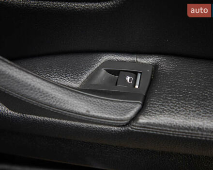 Чорний БМВ 5 Серія, об'ємом двигуна 3 л та пробігом 233 тис. км за 19600 $, фото 37 на Automoto.ua