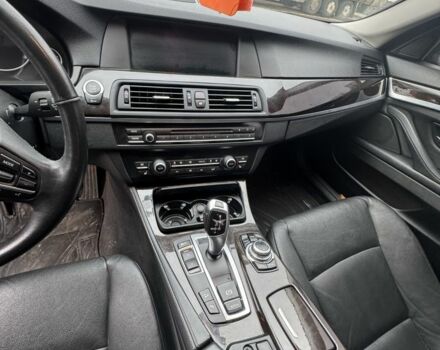 Чорний БМВ 5 Серія, об'ємом двигуна 3 л та пробігом 251 тис. км за 15000 $, фото 13 на Automoto.ua