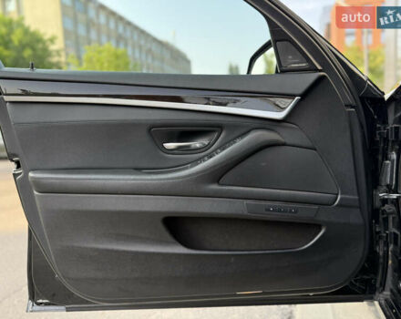 Черный БМВ 5 Серия, объемом двигателя 3 л и пробегом 176 тыс. км за 21500 $, фото 24 на Automoto.ua