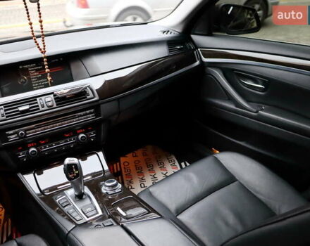 Чорний БМВ 5 Серія, об'ємом двигуна 3 л та пробігом 289 тис. км за 16900 $, фото 41 на Automoto.ua