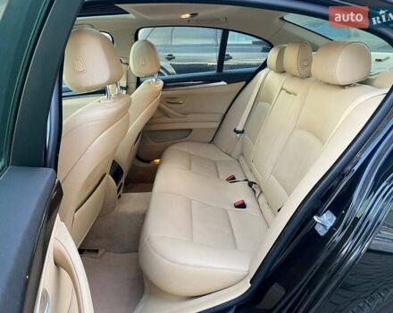 Чорний БМВ 5 Серія, об'ємом двигуна 3 л та пробігом 208 тис. км за 15600 $, фото 21 на Automoto.ua