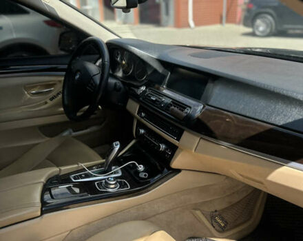 Черный БМВ 5 Серия, объемом двигателя 3 л и пробегом 250 тыс. км за 12900 $, фото 9 на Automoto.ua