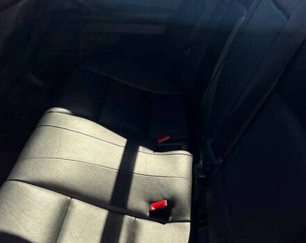 Чорний БМВ 5 Серія, об'ємом двигуна 2 л та пробігом 215 тис. км за 13500 $, фото 29 на Automoto.ua