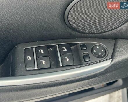 Чорний БМВ 5 Серія, об'ємом двигуна 3 л та пробігом 227 тис. км за 19290 $, фото 16 на Automoto.ua