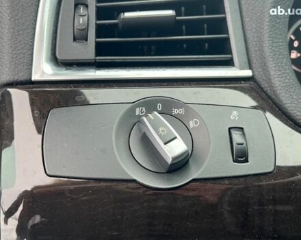 Чорний БМВ 5 Серія, об'ємом двигуна 3 л та пробігом 227 тис. км за 19290 $, фото 17 на Automoto.ua