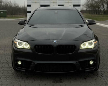 Черный БМВ 5 Серия, объемом двигателя 3 л и пробегом 174 тыс. км за 19000 $, фото 4 на Automoto.ua