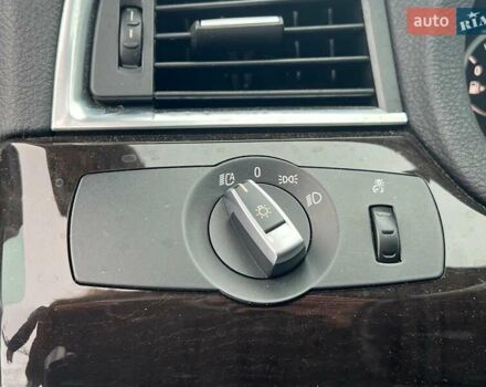 Чорний БМВ 5 Серія, об'ємом двигуна 3 л та пробігом 227 тис. км за 19290 $, фото 18 на Automoto.ua