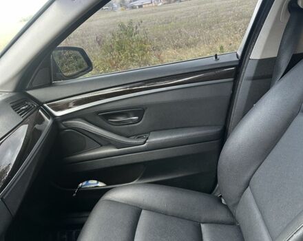 Чорний БМВ 5 Серія, об'ємом двигуна 2 л та пробігом 214 тис. км за 12000 $, фото 16 на Automoto.ua