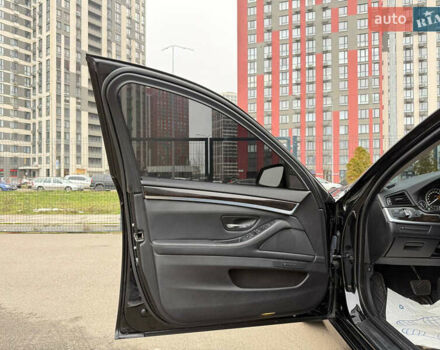 Черный БМВ 5 Серия, объемом двигателя 3 л и пробегом 178 тыс. км за 15500 $, фото 12 на Automoto.ua