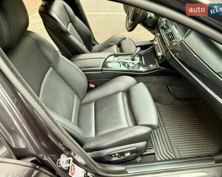 Чорний БМВ 5 Серія, об'ємом двигуна 2 л та пробігом 177 тис. км за 17750 $, фото 59 на Automoto.ua