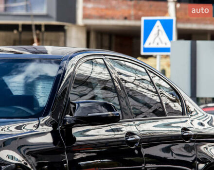 БМВ 5 Серия 2015 в Львове на Automoto.ua Черный БМВ 5 Серия, объемом двигателя 2 л и пробегом 183 тыс. км за 14800 $, фото 6 на Automoto.ua