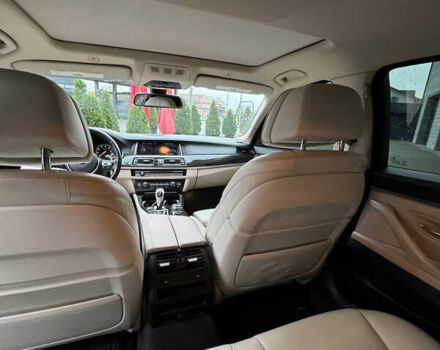 Черный БМВ 5 Серия, объемом двигателя 3 л и пробегом 137 тыс. км за 19500 $, фото 6 на Automoto.ua